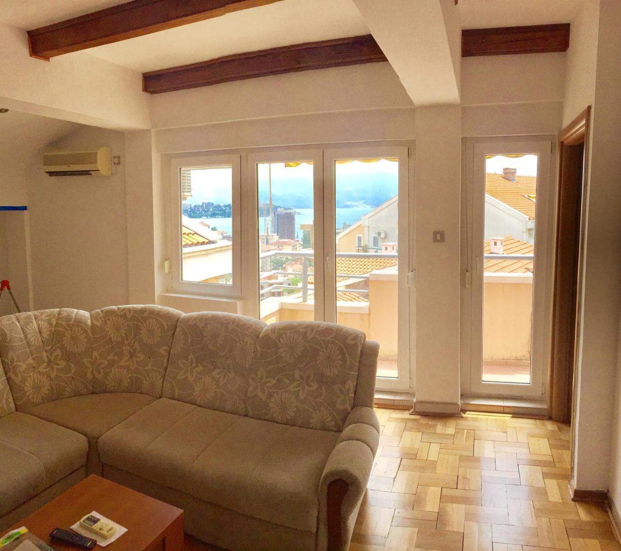 Apartman Bravo Budva Buitenkant foto